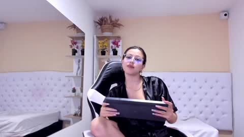 carly_zion online show from December 2024 01:46:01 AM