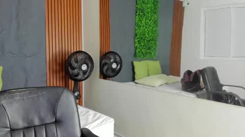 carly_zion online show from January 2025 11:32:02 AM