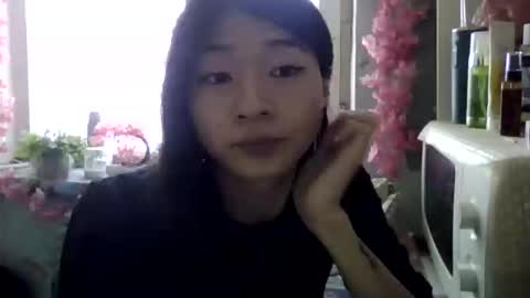 CarlyJoy online show from November 2025 09:22:02 AM