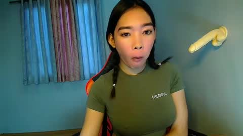 Snapshot of carmelasexmachinex chatting on January 2025 04:09:01 AM carmela online show from January 2025 04:09:01 AM