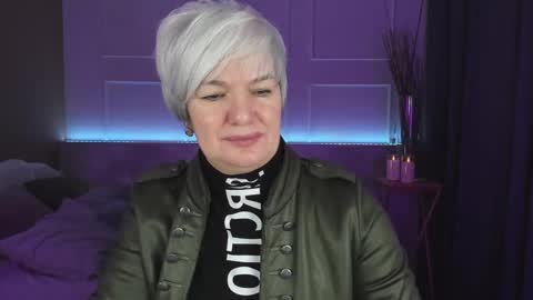 Carmen online show from February 2025 08:53:02 PM