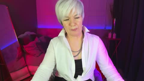 Carmen online show from February 2025 11:59:02 PM