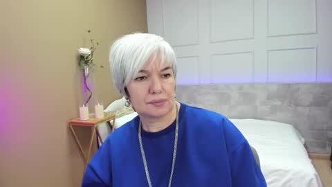 Carmen online show from October 2025 08:51:02 PM