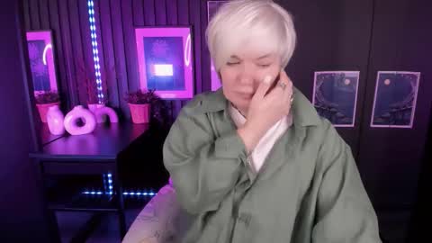 Carmen online show from November 2025 09:24:02 PM