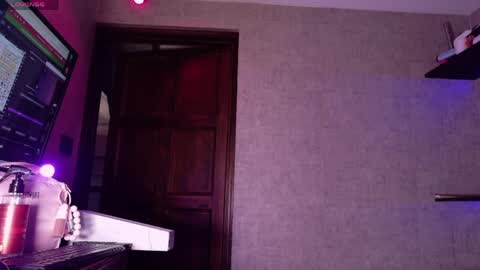 carmiilla online show from April 2026 12:10:01 AM