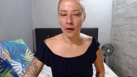 Snapshot of caro_milf_ chatting on September 2025 07:03:02 PM Caro milf  online show from September 2025 07:03:02 PM