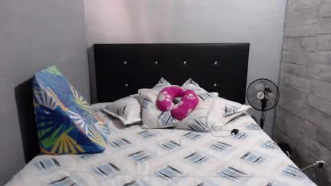 Snapshot of caro_milf_ chatting on October 2025 06:46:02 PM Caro milf  online show from October 2025 06:46:02 PM