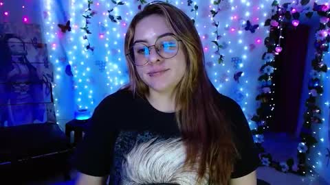 Carolina online show from November 2025 02:45:02 AM