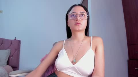 Caroline online show from December 2024 10:06:01 PM