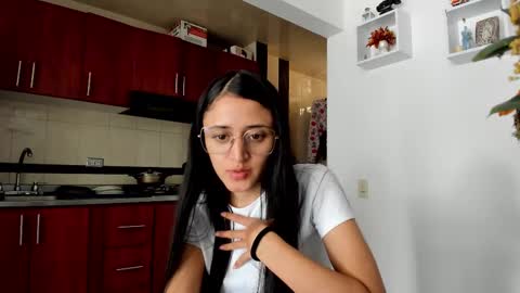 Caroline online show from February 2025 06:42:02 PM