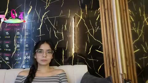 Snapshot of carolina23_pm chatting on April 2026 12:34:01 AM carolina23_pm online show from April 2026 12:34:01 AM