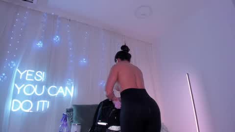Snapshot of carolina_gaita chatting on February 2025 05:45:01 PM carolina_gaita online show from February 2025 05:45:01 PM