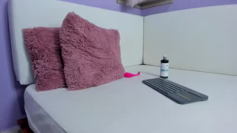 Snapshot of carolina_latinlady chatting on March 2025 11:33:01 PM Carolina online show from March 2025 11:33:01 PM
