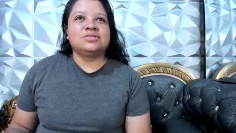 Angie Carolina online show from March 2026 07:10:02 PM