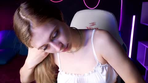 Carolina online show from December 2024 07:58:01 AM