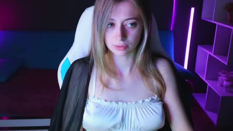 Carolina online show from December 2024 11:00:01 AM