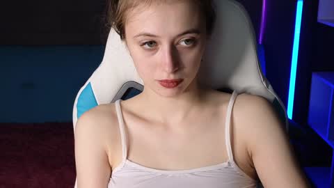 Carolina online show from December 2024 04:18:01 AM