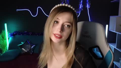 Carolina online show from December 2024 01:18:02 AM
