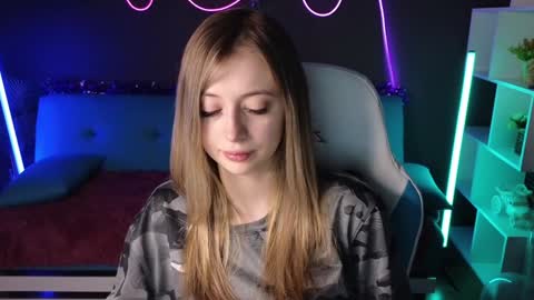 Carolina online show from December 2024 07:50:01 AM
