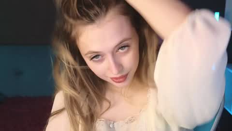Carolina online show from January 2025 10:43:01 AM