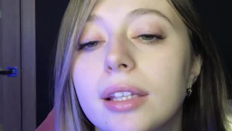 Carolina online show from February 2025 08:07:02 AM