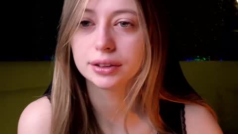 Carolina online show from February 2025 01:11:01 AM