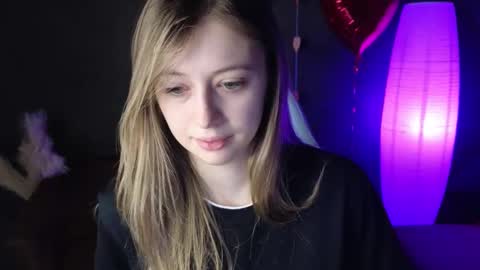 Carolina online show from February 2025 01:10:01 AM