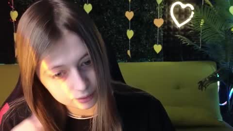 Carolina online show from February 2025 04:15:01 AM