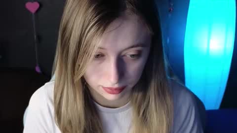 Carolina online show from February 2025 01:29:01 AM