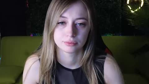 Carolina online show from February 2025 07:42:02 AM