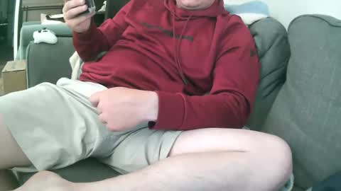 carolinaboy01 online show from April 2026 04:19:01 PM