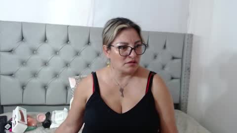 Snapshot of carolinacrus01 chatting on January 2025 08:35:02 PM Carolina online show from January 2025 08:35:02 PM