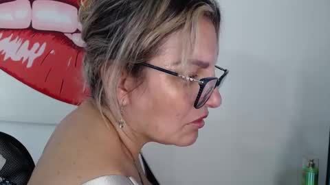 Snapshot of carolinacrus01 chatting on February 2025 12:19:02 AM Carolina online show from February 2025 12:19:02 AM