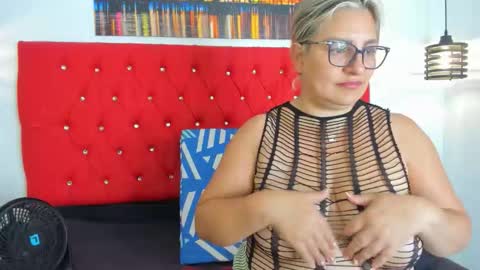 Snapshot of carolinacrus01 chatting on October 2025 05:24:02 PM Carolina online show from October 2025 05:24:02 PM