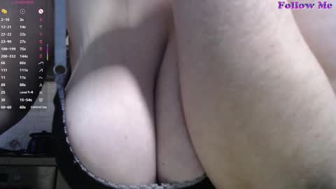 carolinadiamond online show from November 2025 11:43:02 AM