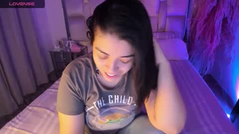 caroline online show from October 2025 04:35:02 AM