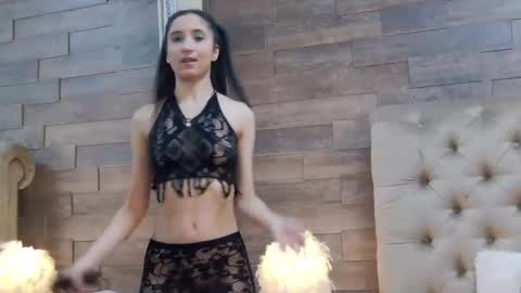 carolinahart online show from November 2025 05:49:01 PM