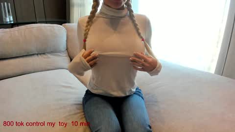 Snapshot of carolinaherera chatting on February 2025 09:15:02 AM Lina.I will online 1 December online show from February 2025 09:15:02 AM