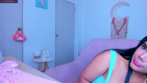 Snapshot of carolinalovehot chatting on January 2025 06:50:01 PM Carolina online show from January 2025 06:50:01 PM