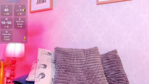  Caroline  online show from December 2024 05:51:01 PM