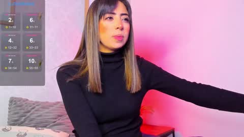  Caroline  online show from January 2025 11:43:02 AM