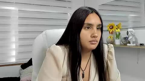 caroline_rodriguez_9 online show from March 2026 07:15:02 PM