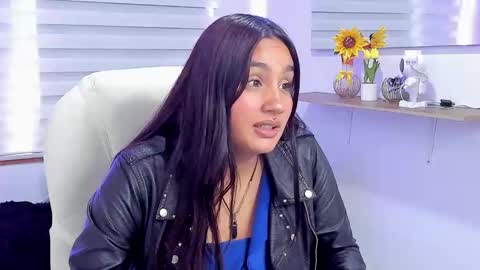 caroline_rodriguez_9 online show from April 2026 06:53:01 PM