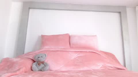 caroline online show from January 2025 08:26:02 PM