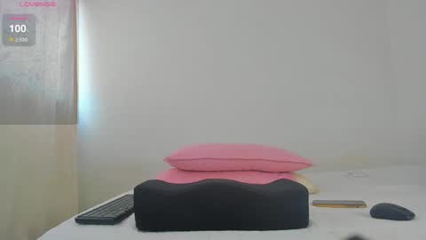 Snapshot of caroline_tovar_ chatting on December 2024 03:33:01 PM Caroline Tovar Lovense is active my orgasms in your hands Give me more pleasure and make me cum online show from December 2024 03:33:01 PM