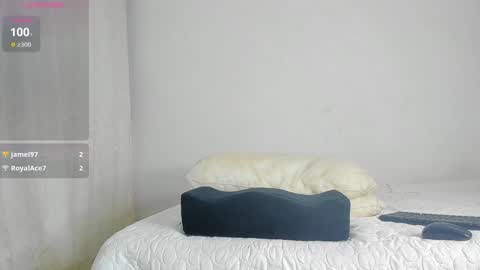 Snapshot of caroline_tovar_ chatting on December 2024 12:44:01 AM Caroline Tovar Lovense is active my orgasms in your hands Give me more pleasure and make me cum online show from December 2024 12:44:01 AM