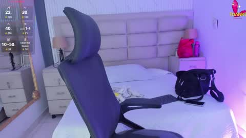 Caroline online show from April 2026 12:26:02 PM