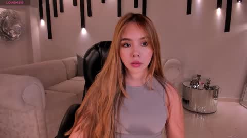 Snapshot of carolinegrace_ chatting on October 2025 11:00:01 AM Caro online show from October 2025 11:00:01 AM