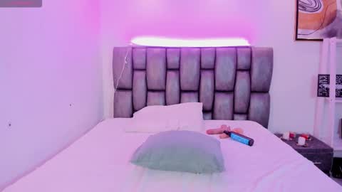 Caro  online show from February 2026 07:23:02 PM