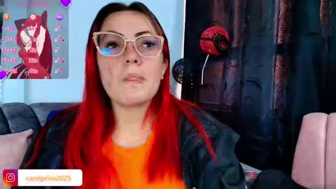Carolinhe  online show from September 2025 07:38:01 PM